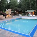 Waldhotel Tannenhaeuschen 4*