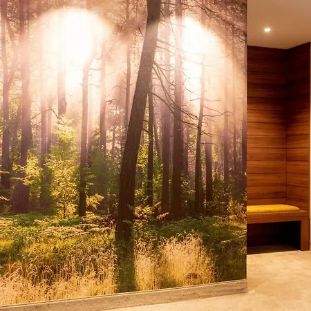 Waldhotel Tannenhaeuschen Hotel 4*
