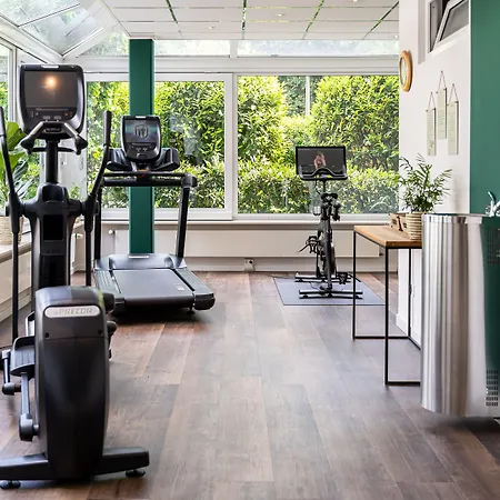Waldhotel Tannenhäuschen 4*