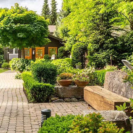 Waldhotel Tannenhaeuschen 4*