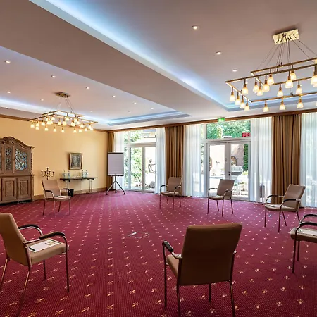 Waldhotel Tannenhauschen 4* Wesel (North Rhine-Westphalia)