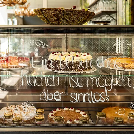 Waldhotel Tannenhauschen