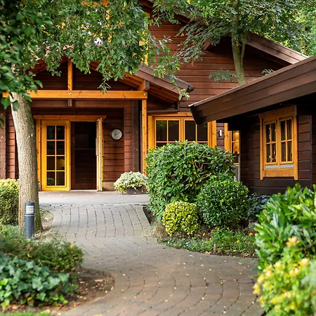 Отель Waldhotel Tannenhaeuschen