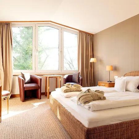 Waldhotel Tannenhäuschen 4* Wesel (North Rhine-Westphalia)
