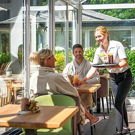 Waldhotel Tannenhaeuschen 4*