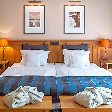 Waldhotel Tannenhaeuschen