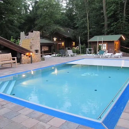 Waldhotel Tannenhäuschen 4*