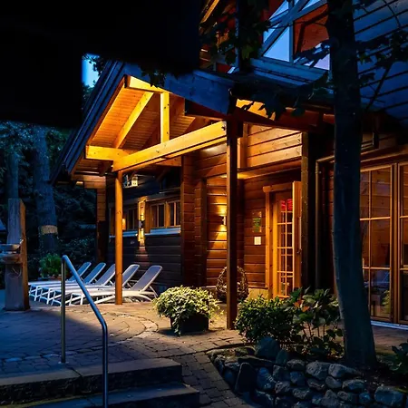 Hotel Waldhotel Tannenhaeuschen 4*