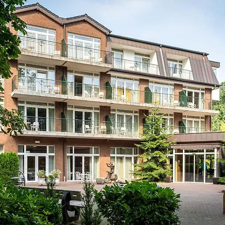 Hotel Waldhotel Tannenhaeuschen