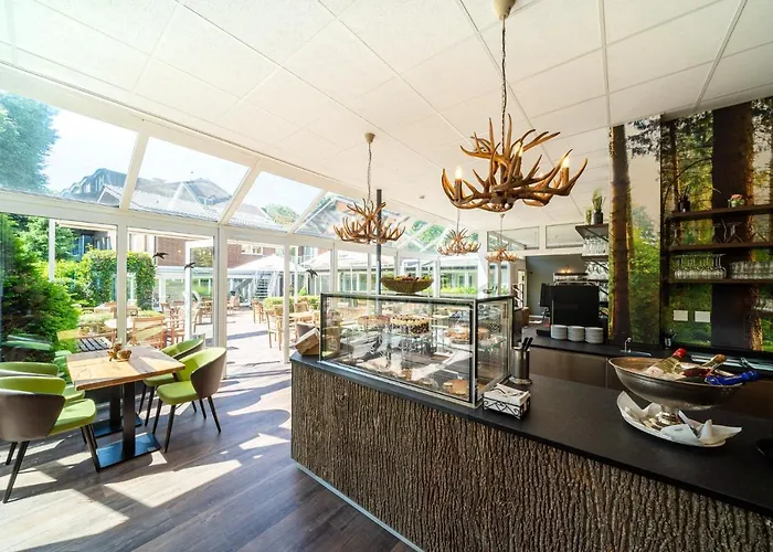 Waldhotel Tannenhaeuschen Hotel 4*