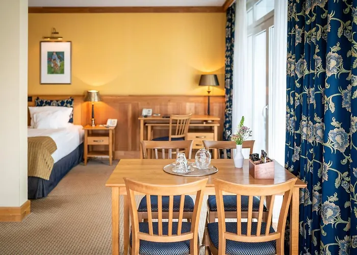 Waldhotel Tannenhaeuschen Hotel 4*
