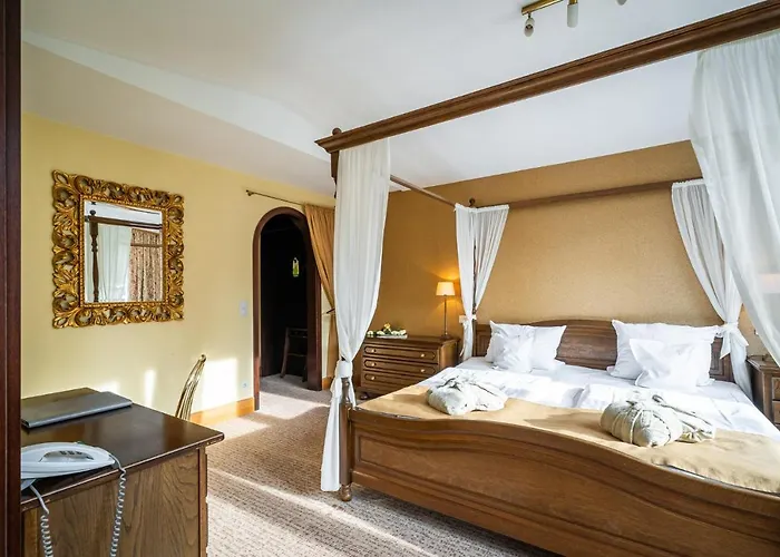 Waldhotel Tannenhaeuschen