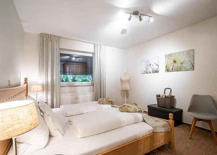 Hotel Waldhotel Tannenhaeuschen 4*