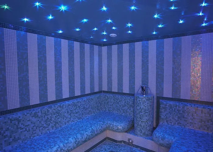 Hotel Waldhotel Tannenhaeuschen