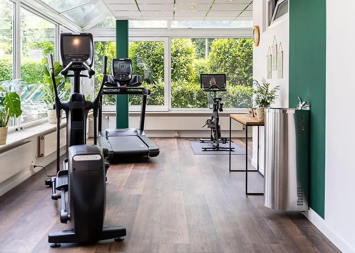 坦恩豪斯晨沃尔德酒店 4*