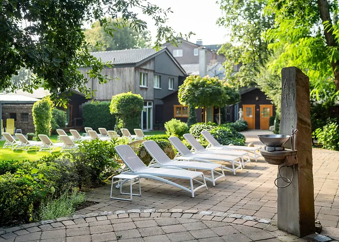 Hotel Waldhotel Tannenhaeuschen