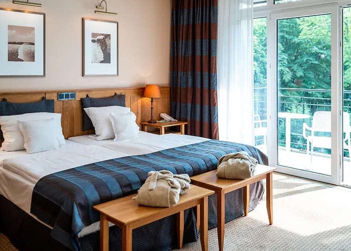 Waldhotel Tannenhaeuschen Hotel