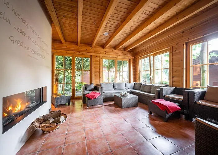 Waldhotel Tannenhaeuschen 4*