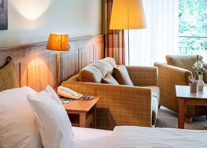 Waldhotel Tannenhaeuschen מלון וזל